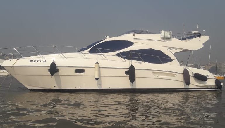 Majesty 44
